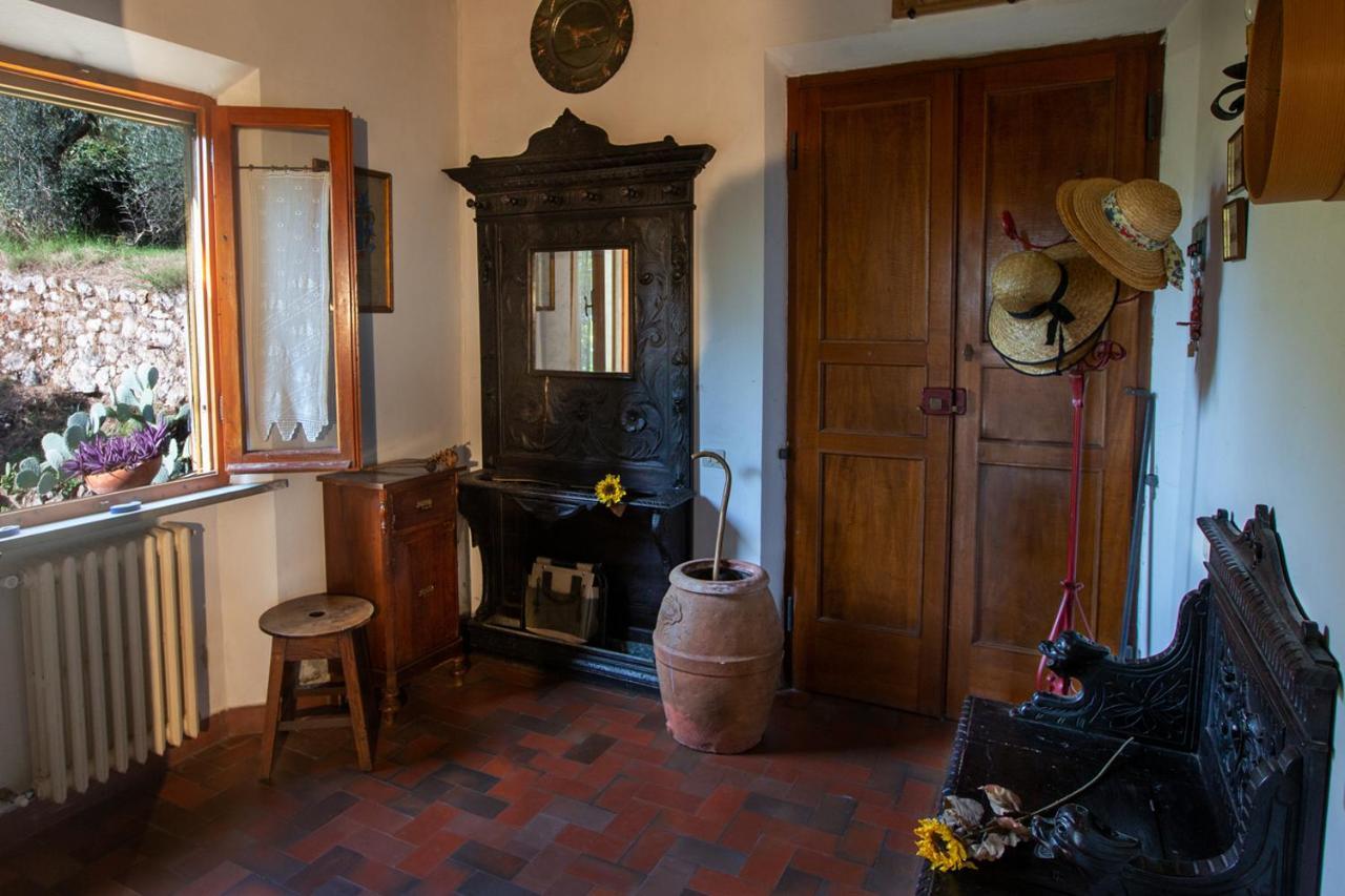 Casa vacanze  Tranquillità e relax in campagna vicino a Siena Rosia Extérieur photo
